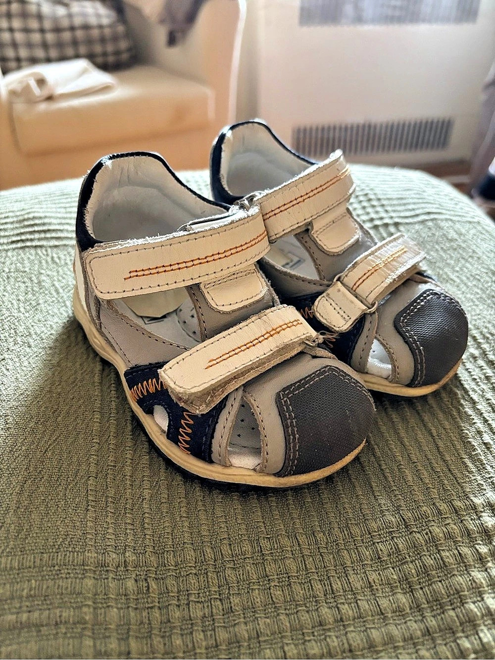 Pixel European Kids Sandals in White & Black
